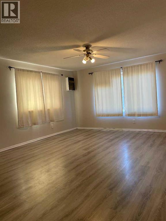 202 Railway Avenue, Veteran, Alberta  T0C 2S0 - Photo 10 - A2247243