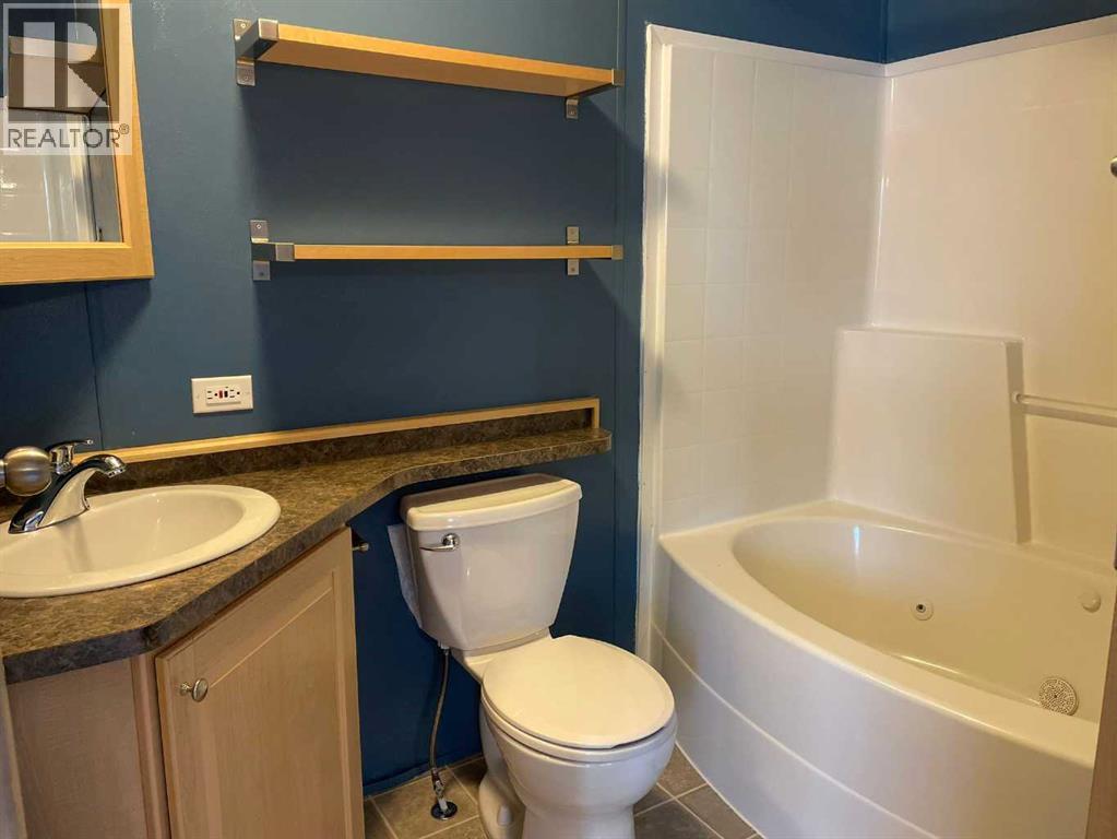 729 3 St  S, Grassy Lake, Alberta  T0K 0Z0 - Photo 11 - A2284070