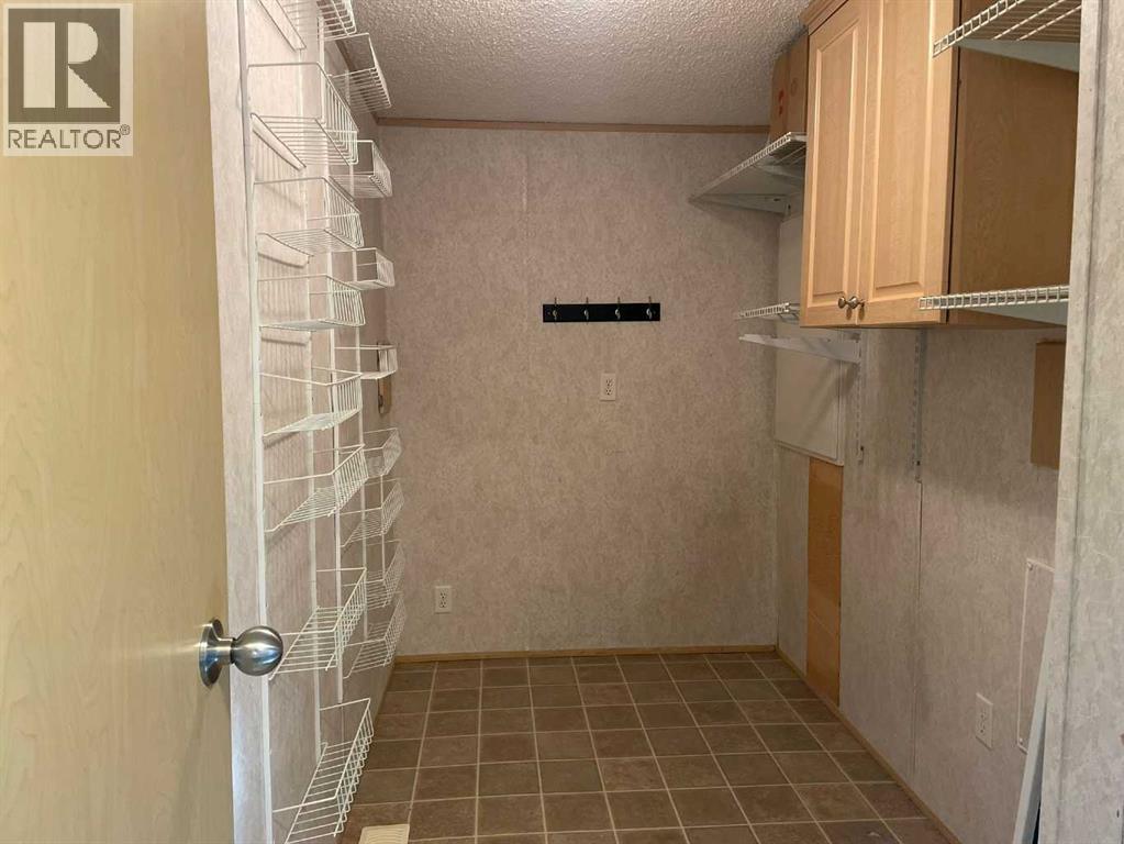 729 3 St  S, Grassy Lake, Alberta  T0K 0Z0 - Photo 12 - A2284070