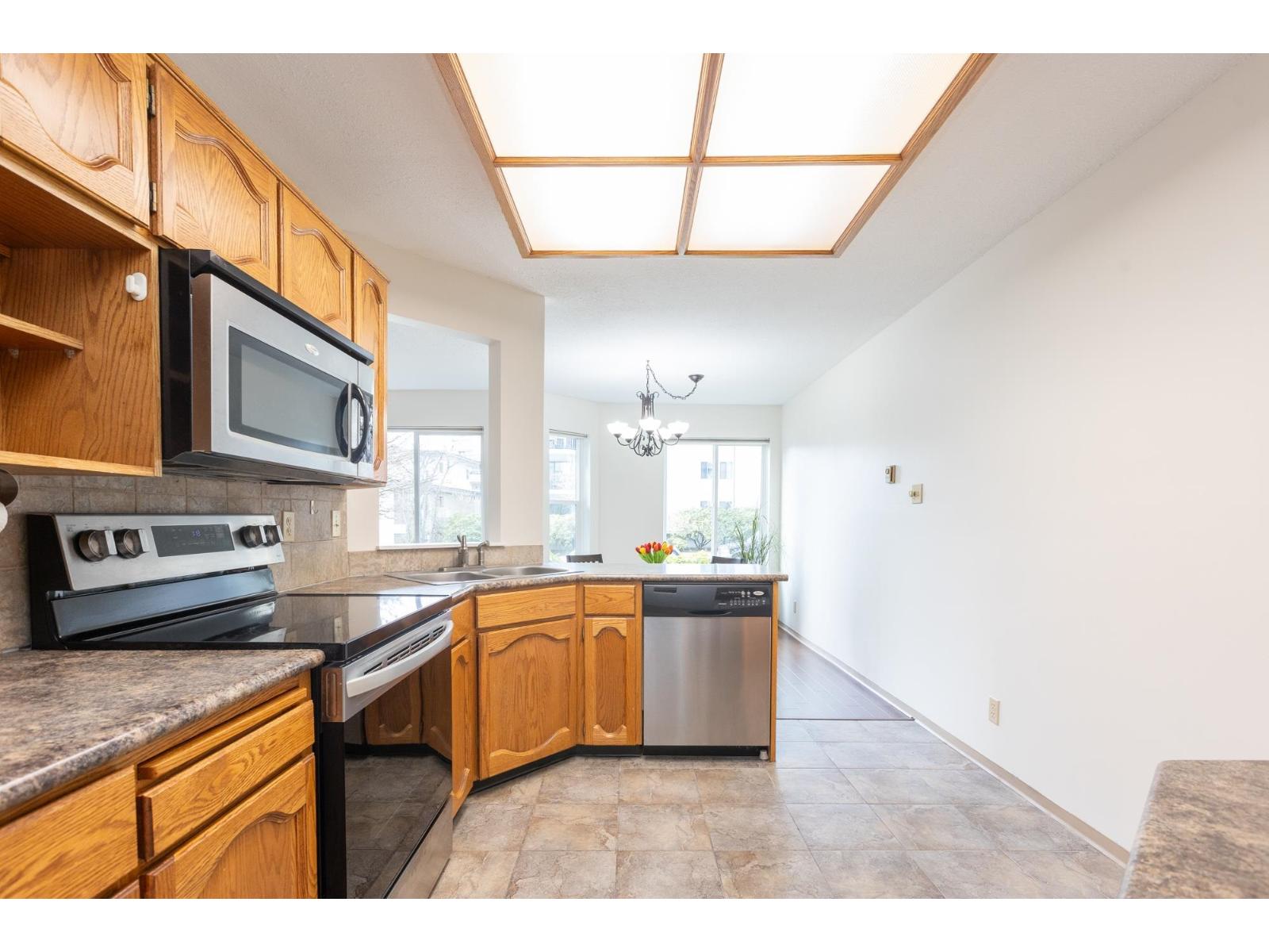 104 1378 Fir Street, White Rock, British Columbia  V4B 4B2 - Photo 18 - R3086697