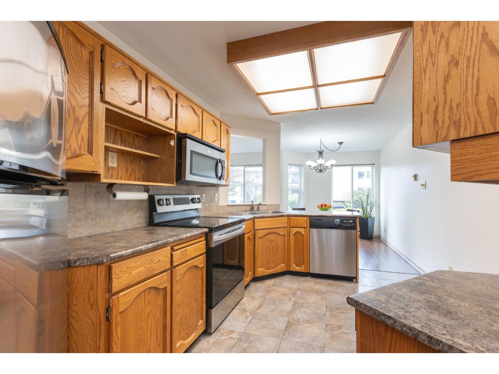 104 1378 Fir Street, White Rock, British Columbia  V4B 4B2 - Photo 19 - R3086697