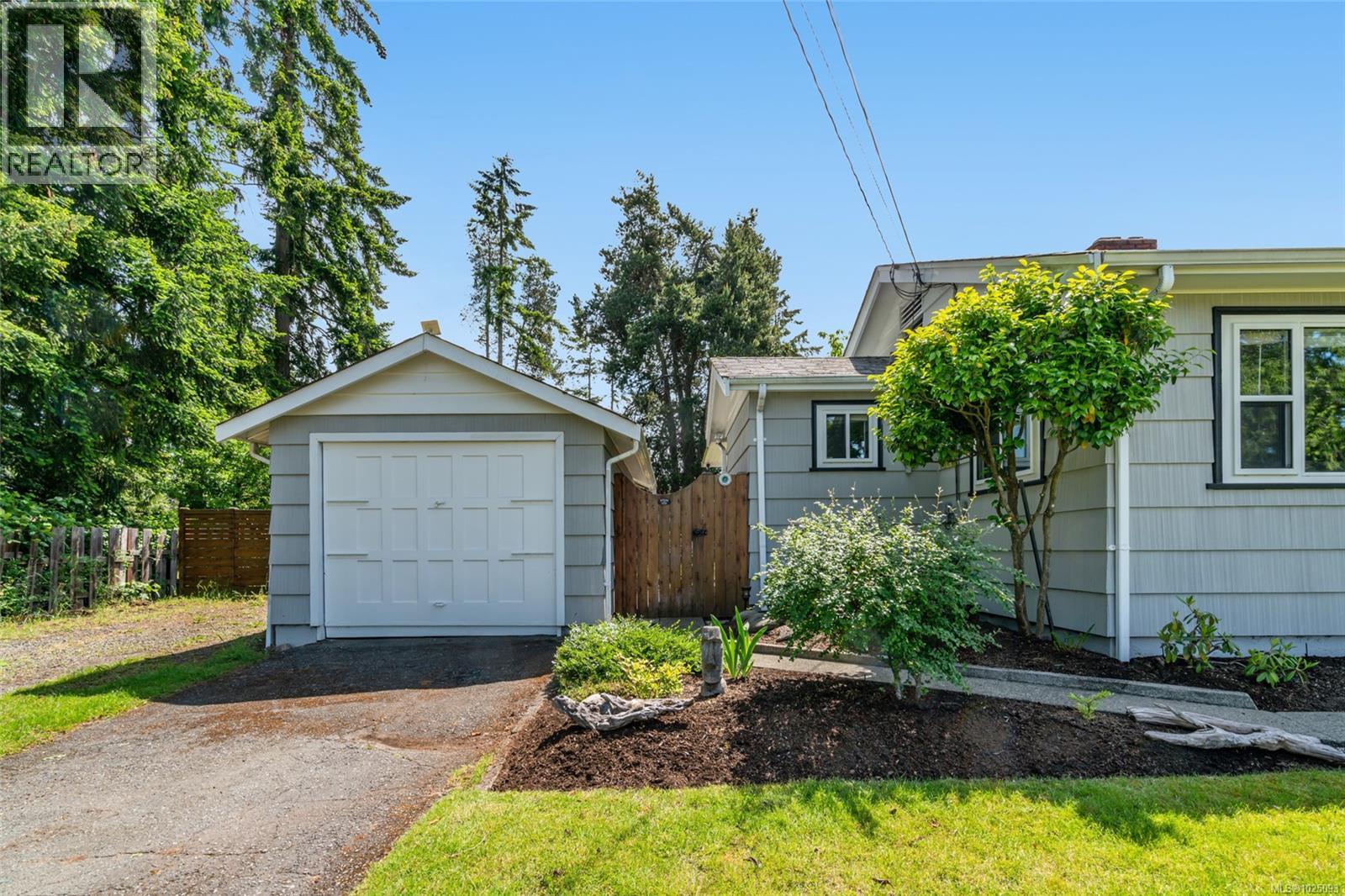 380 Hirst Ave W, Parksville, British Columbia  V9P 1K4 - Photo 16 - 1025093