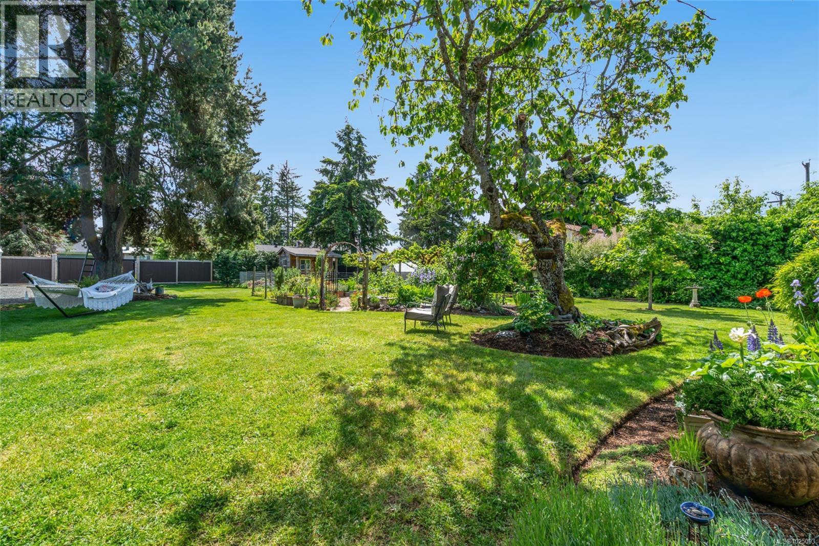 380 Hirst Ave W, Parksville, British Columbia  V9P 1K4 - Photo 35 - 1025093