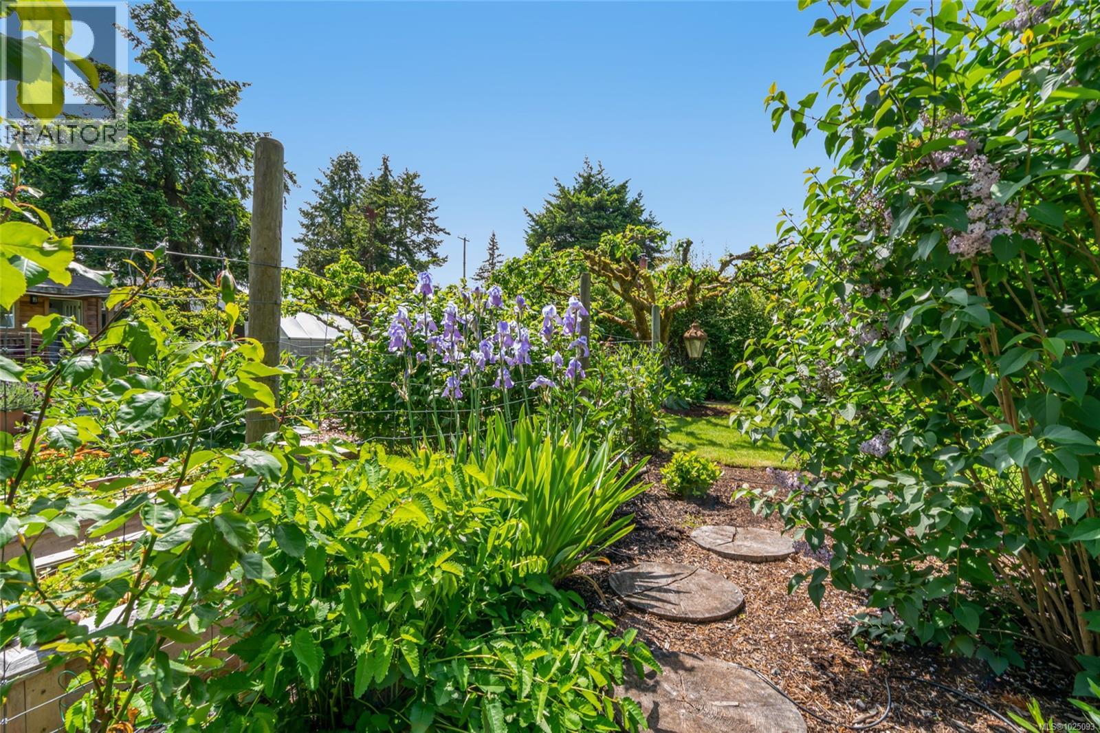 380 Hirst Ave W, Parksville, British Columbia  V9P 1K4 - Photo 45 - 1025093