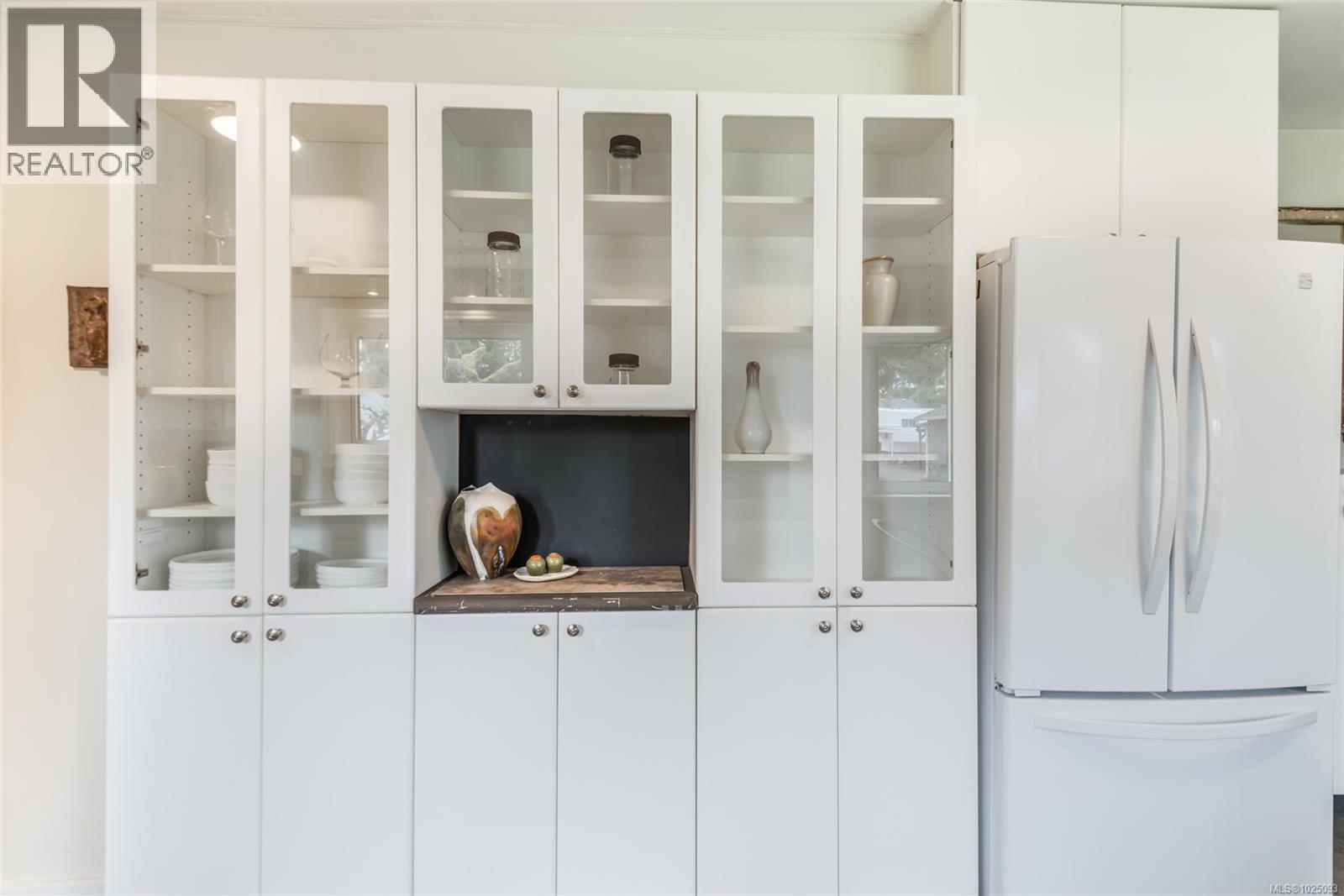 380 Hirst Ave W, Parksville, British Columbia  V9P 1K4 - Photo 6 - 1025093