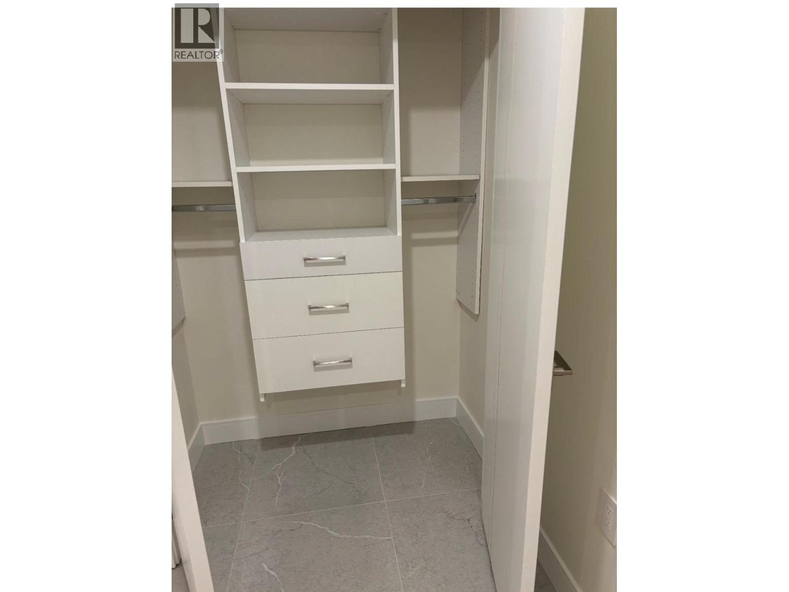 452 16 Street East, North Vancouver, British Columbia  V7R 2T5 - Photo 6 - R3086934