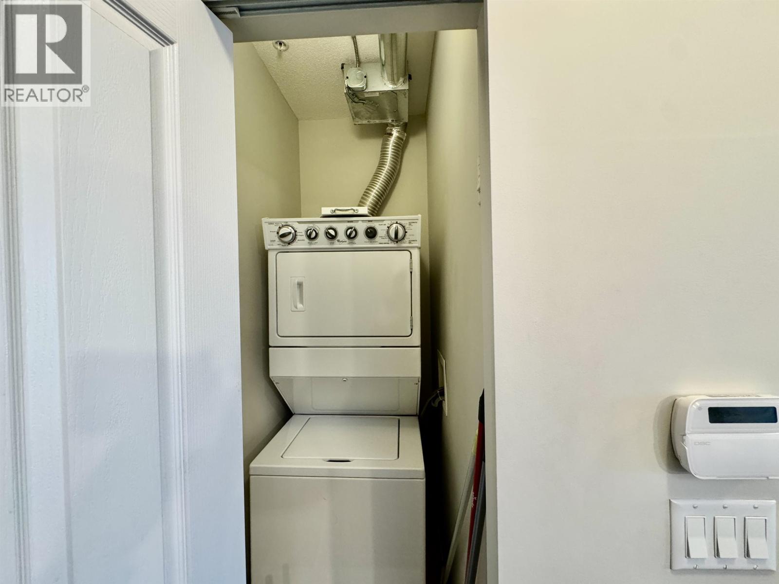 303 9399 Alexandra Road, Richmond, British Columbia  V6X 0L7 - Photo 5 - R3086936