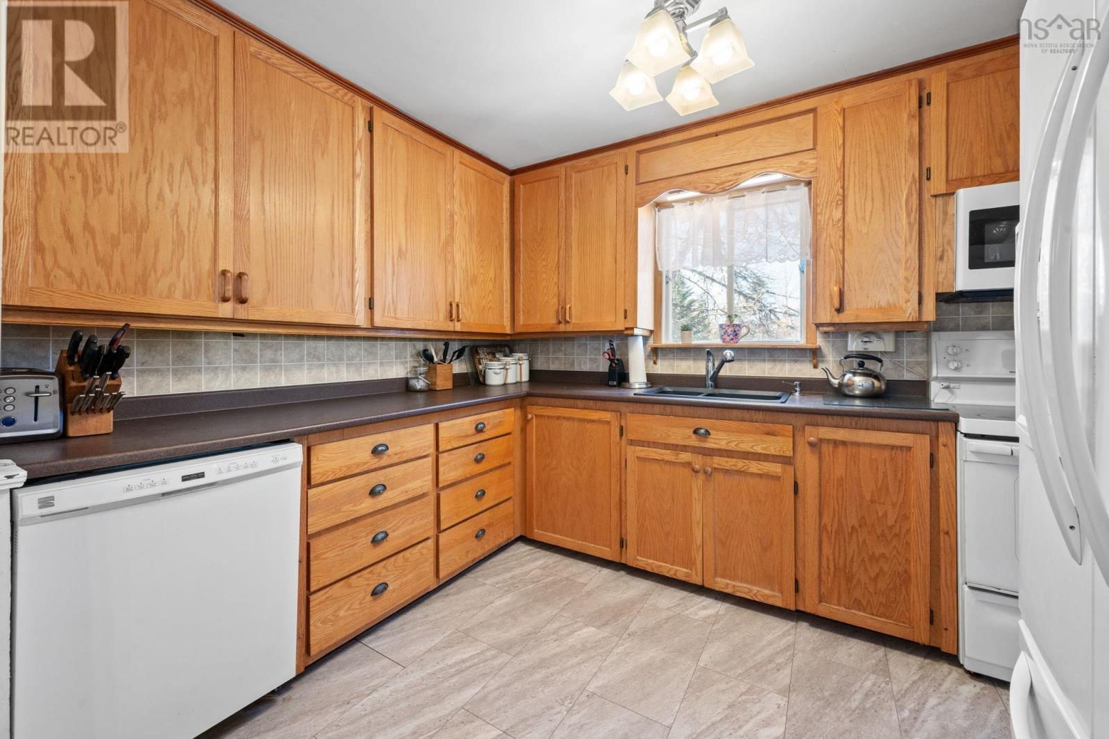 7739 Highway 7, Musquodoboit Harbour, Nova Scotia  B0J 2L0 - Photo 13 - 202602165