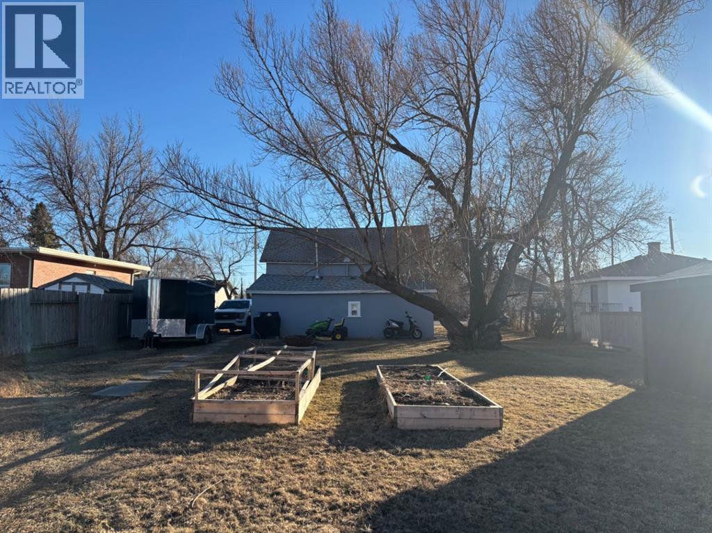 45 Civic Avenue W, Magrath, Alberta  T0K 1J0 - Photo 28 - A2279183