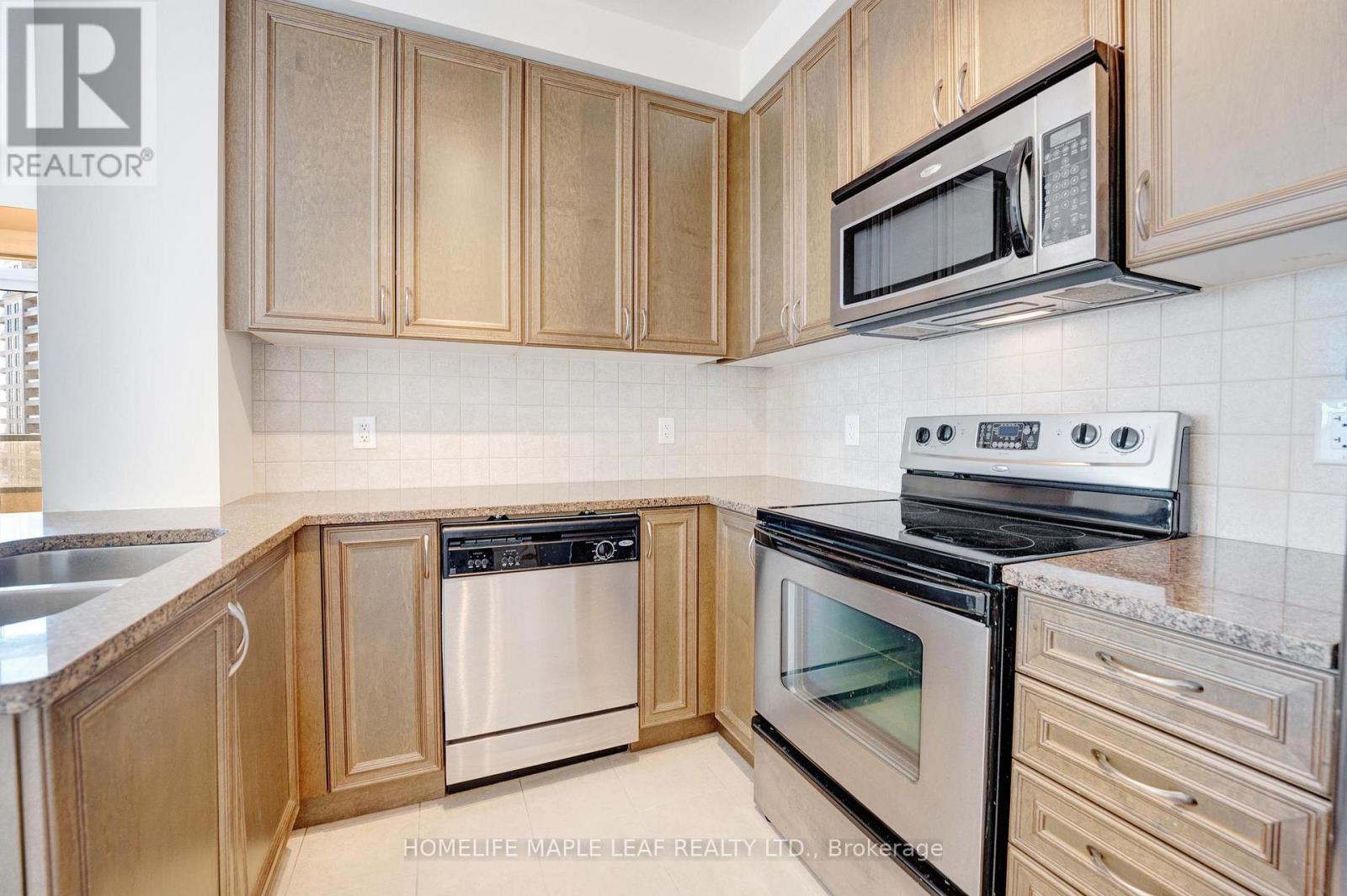 606 - 9235 Jane Street, Vaughan (Maple), Ontario  L6A 0J8 - Photo 12 - N12750326