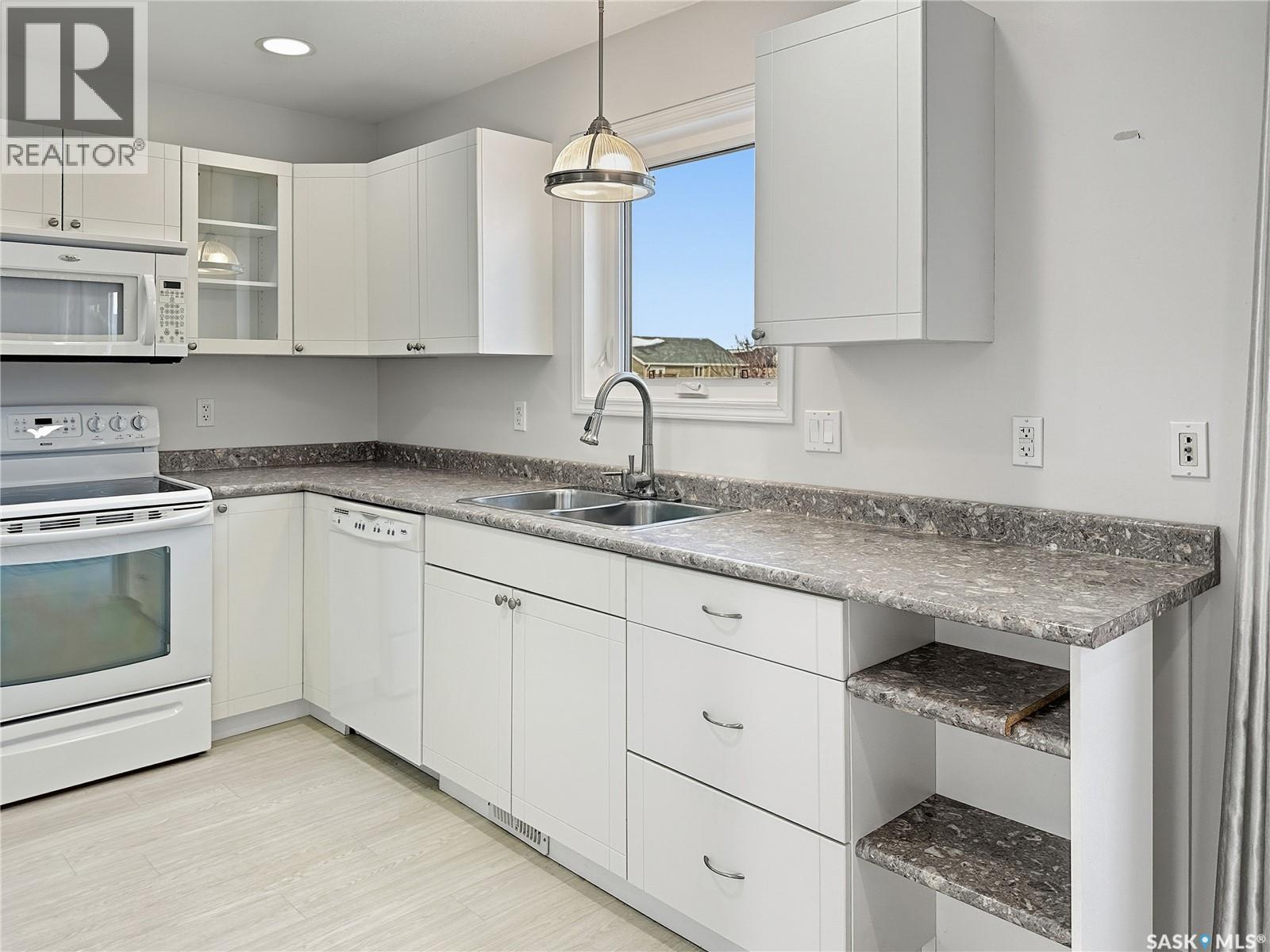 D 10907 Amos Drive, North Battleford, Saskatchewan  S9A 0S6 - Photo 11 - SK028009