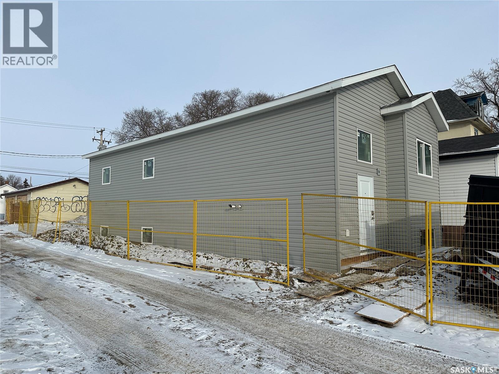 115 Q Avenue S, Saskatoon, Saskatchewan  S7M 2X9 - Photo 2 - SK028005