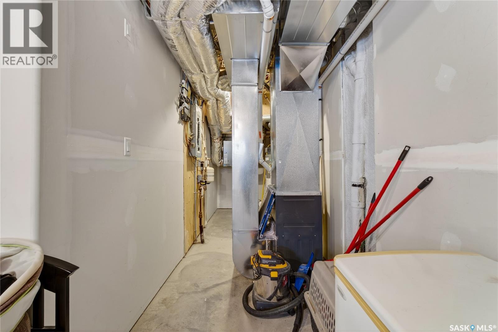 1430 D Avenue N, Saskatoon, Saskatchewan  S7L 1P4 - Photo 34 - SK027961