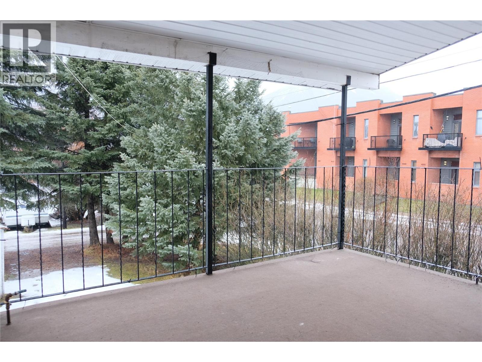 891 2nd Avenue, Fernie, British Columbia V0B 1M0 - Photo 22 - 10374948