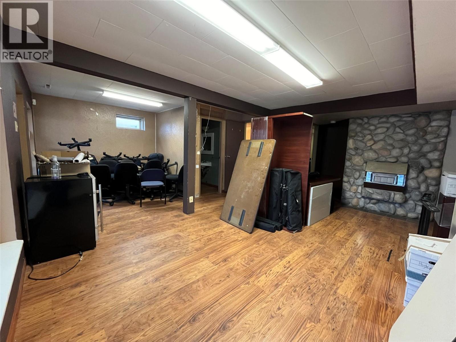 891 2nd Avenue, Fernie, British Columbia V0B 1M0 - Photo 24 - 10374948