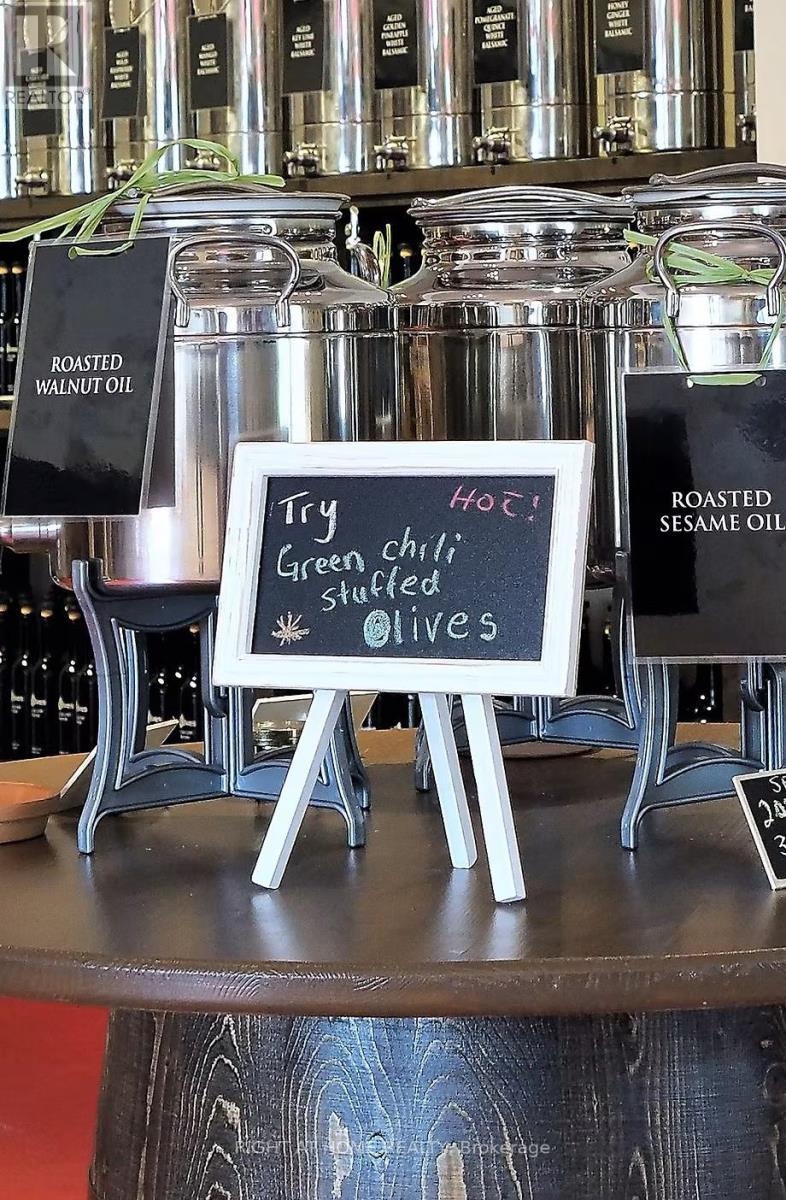 118 Wellington Street W, Merrickville-Wolford, Ontario  K0G 1N0 - Photo 12 - X12692006