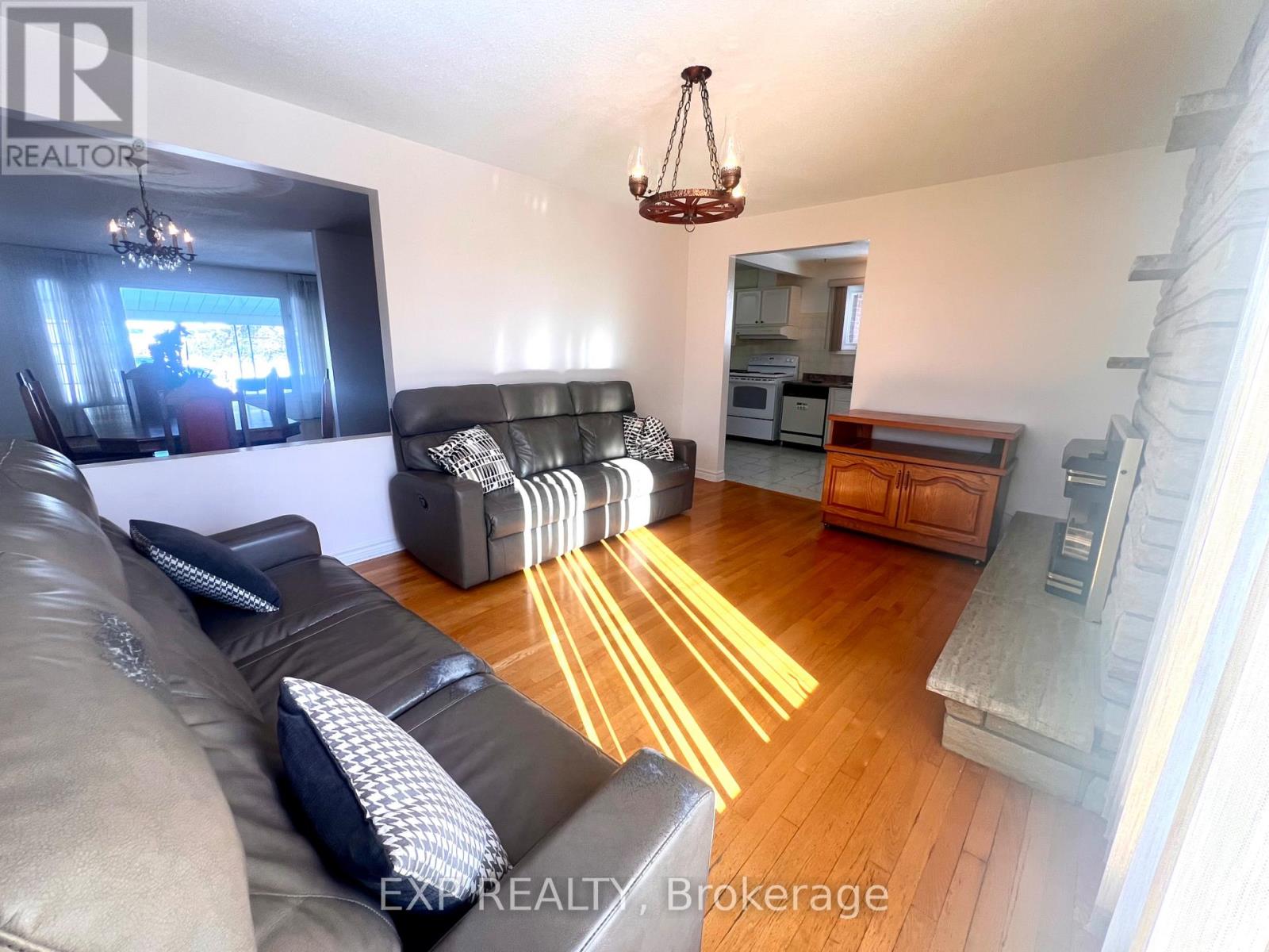 20 Wallford Way, Ottawa, Ontario  K2E 6B4 - Photo 17 - X12725562