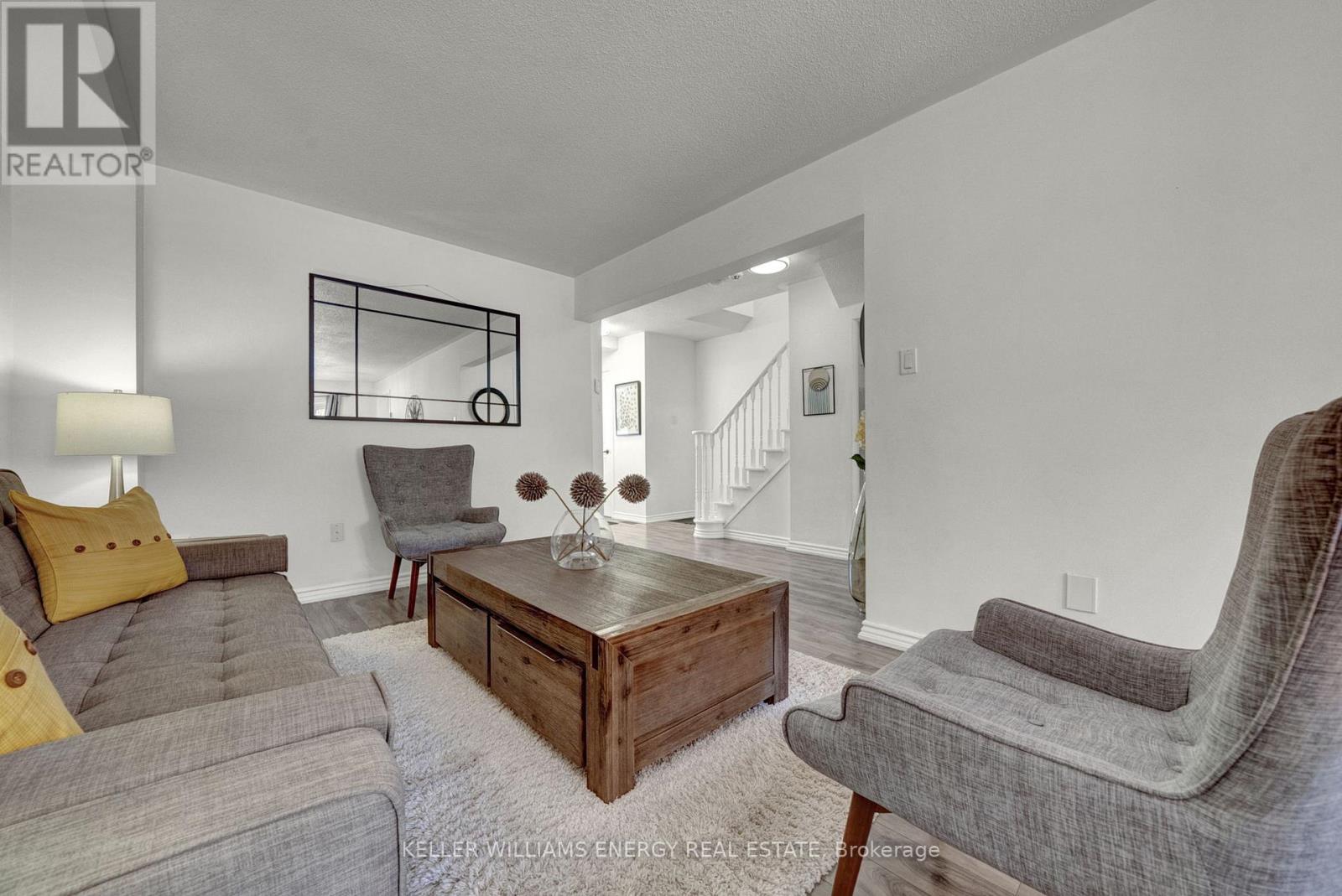 16 Creekwood Crescent, Whitby, Ontario  L1R 2K3 - Photo 11 - E12761400