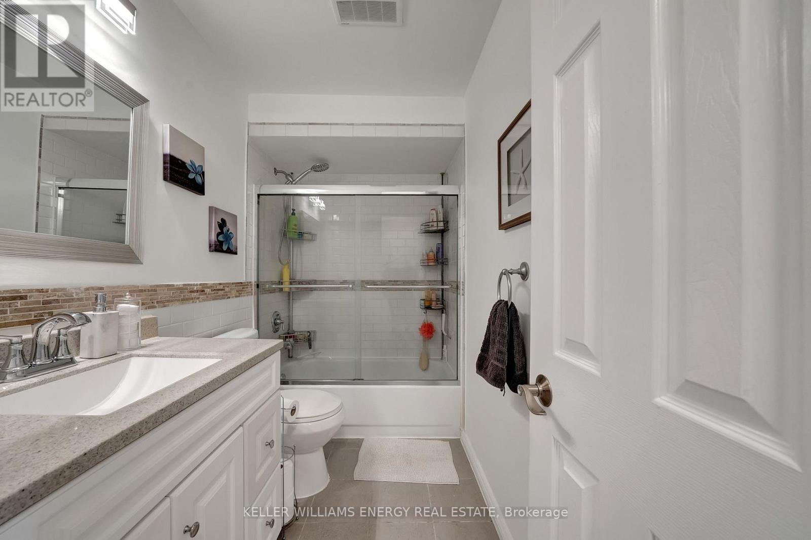 16 Creekwood Crescent, Whitby, Ontario  L1R 2K3 - Photo 29 - E12761400