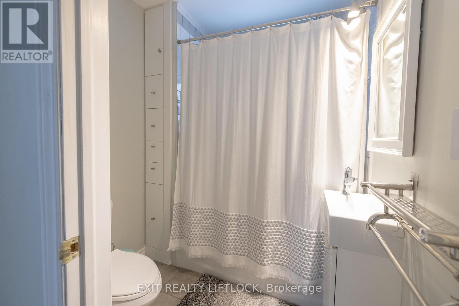 319 Gill Street, Orillia, Ontario  L3V 4K3 - Photo 13 - S12761714