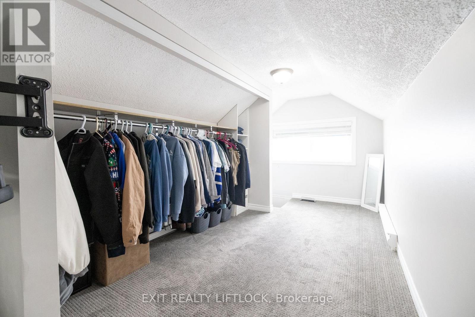 319 Gill Street, Orillia, Ontario  L3V 4K3 - Photo 17 - S12761714