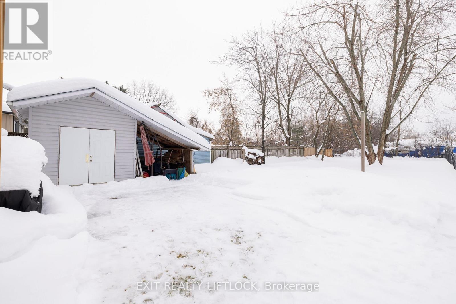 319 Gill Street, Orillia, Ontario  L3V 4K3 - Photo 19 - S12761714