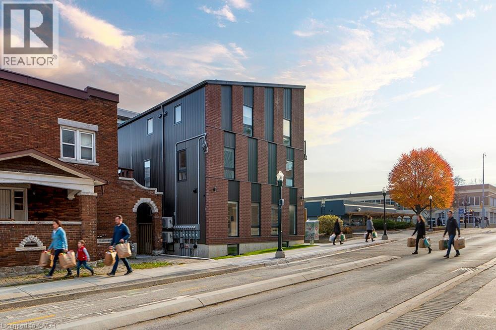 15 Cedar Street N Unit# 1, Kitchener, Ontario  N2H 2W7 - Photo 9 - 40803224