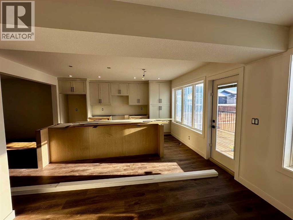 80 Oxford Boulevard, Penhold, Alberta  T4E 1X4 - Photo 11 - A2271899