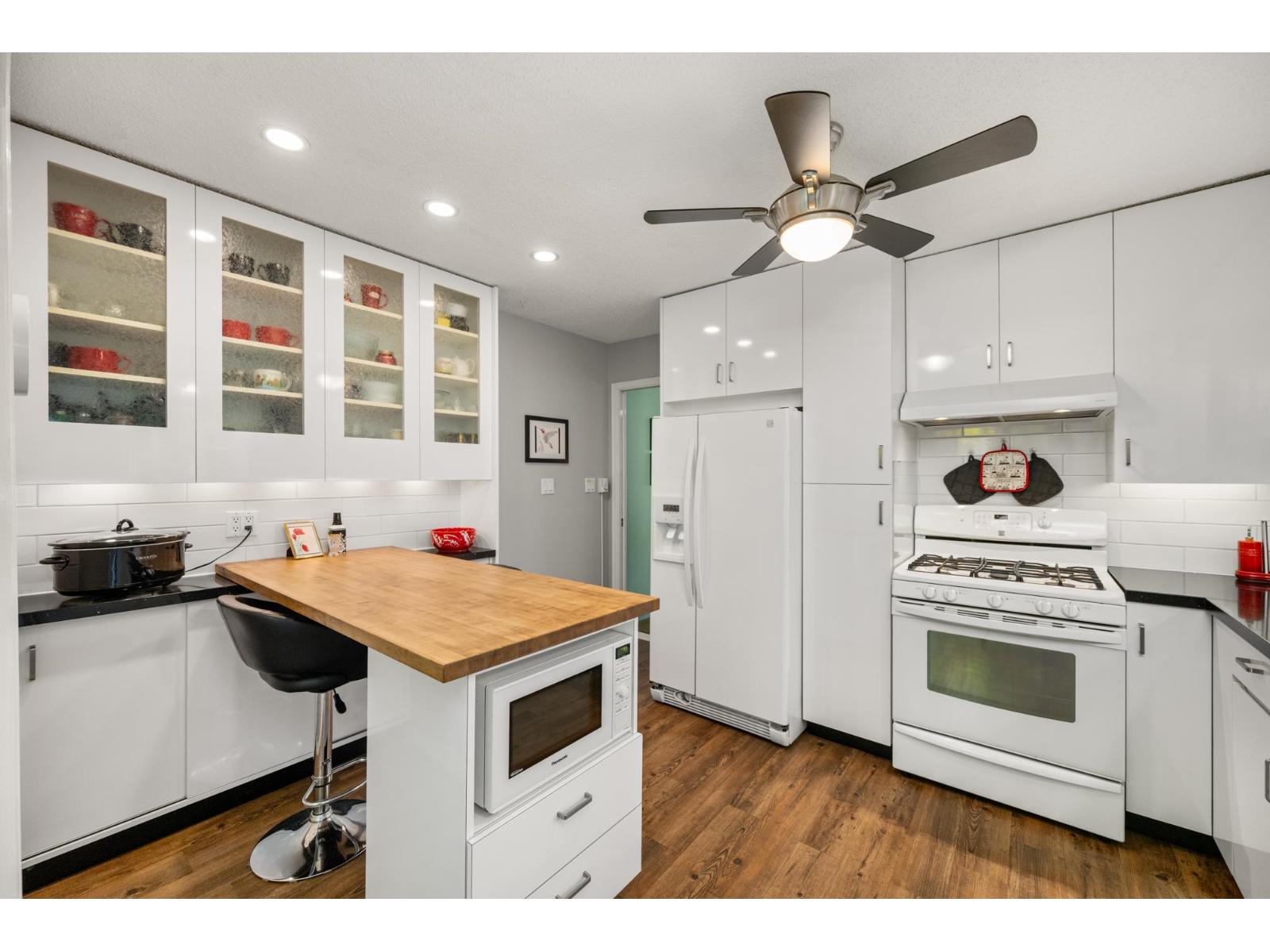 12241 80a Avenue, Surrey, British Columbia  V3W 7R8 - Photo 9 - R3086718