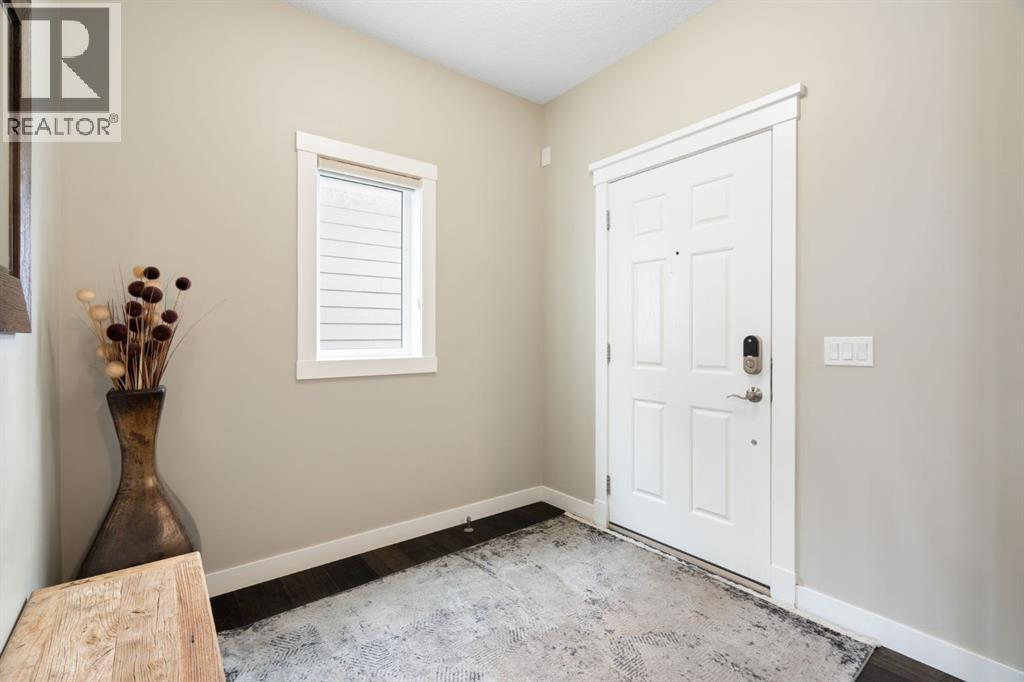 52 Elgin Estates View Se, Calgary, Alberta  T2Z 0Y4 - Photo 3 - A2282442