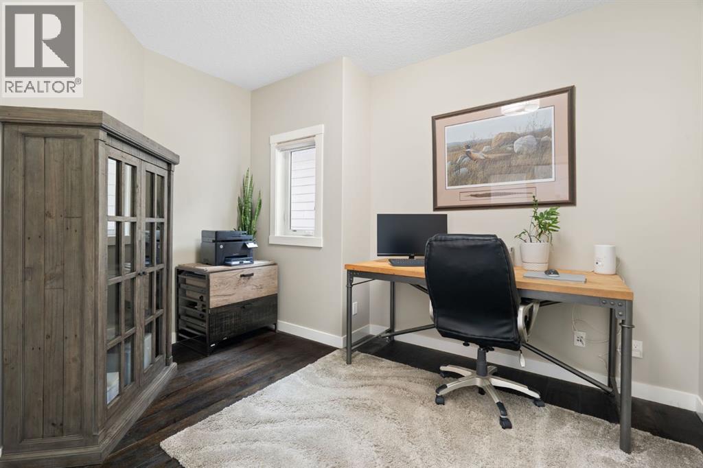 52 Elgin Estates View Se, Calgary, Alberta  T2Z 0Y4 - Photo 4 - A2282442