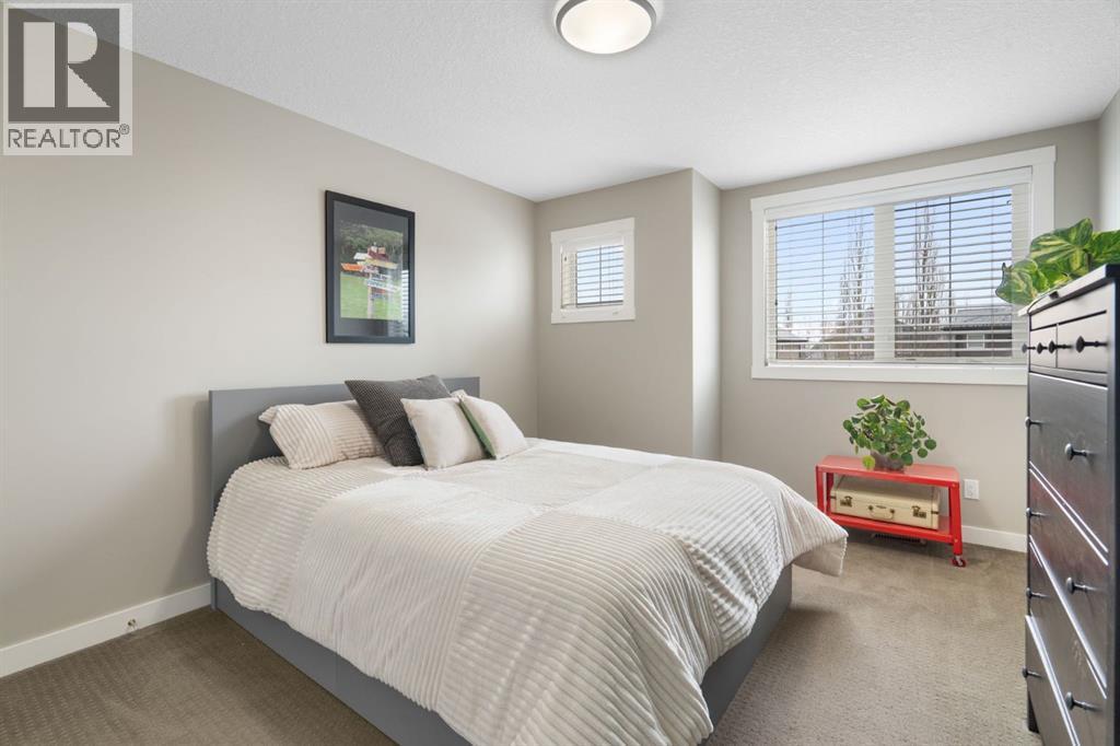 52 Elgin Estates View Se, Calgary, Alberta  T2Z 0Y4 - Photo 30 - A2282442