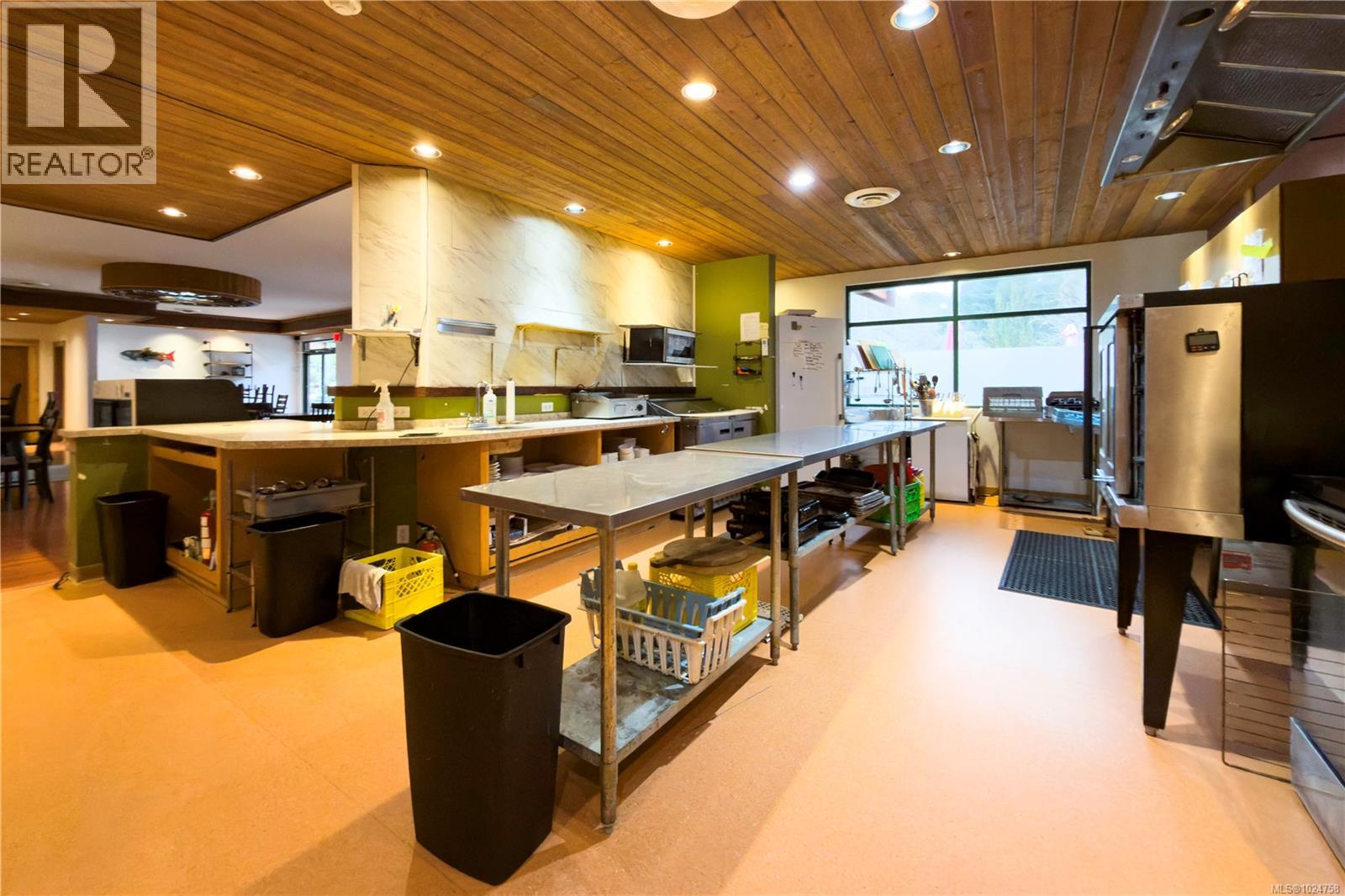 A 500 Industrial Park Pl, Gold River, British Columbia  V0P 1G0 - Photo 10 - 1024758