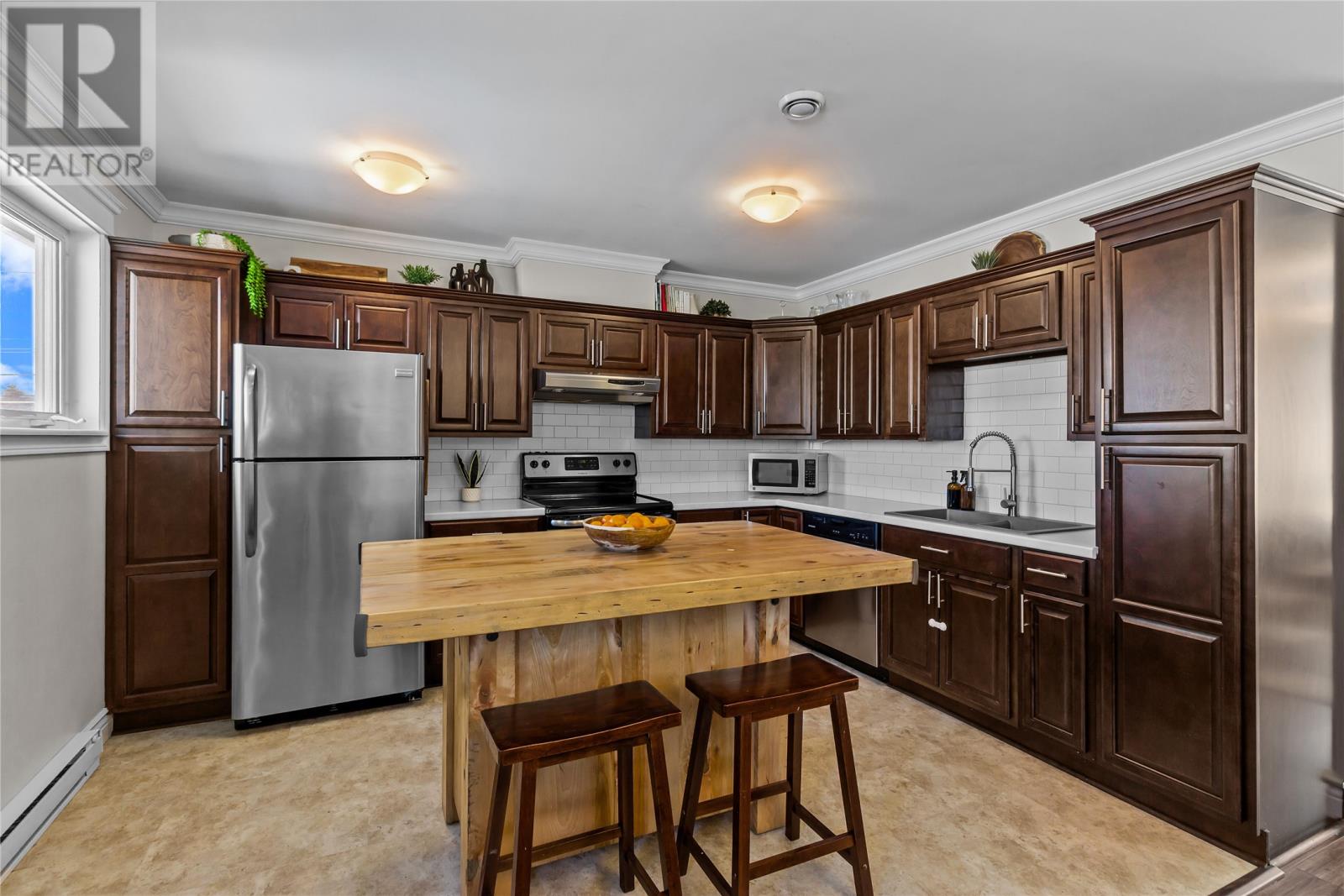 93 Guzzwell Drive, St. John's, Newfoundland & Labrador  A1A 4M6 - Photo 7 - 1294325