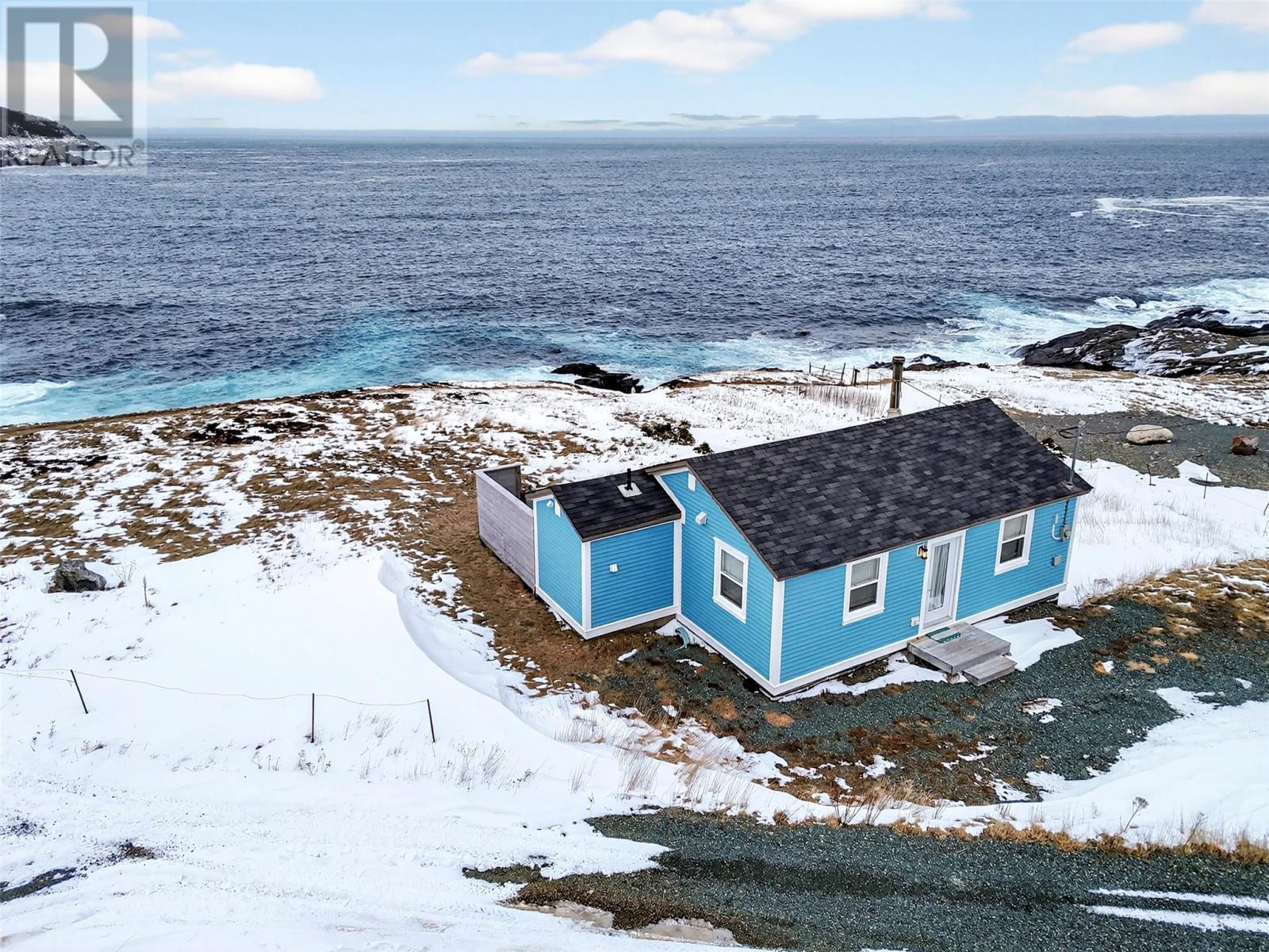 34 Bank Road, Pouch Cove, Newfoundland & Labrador