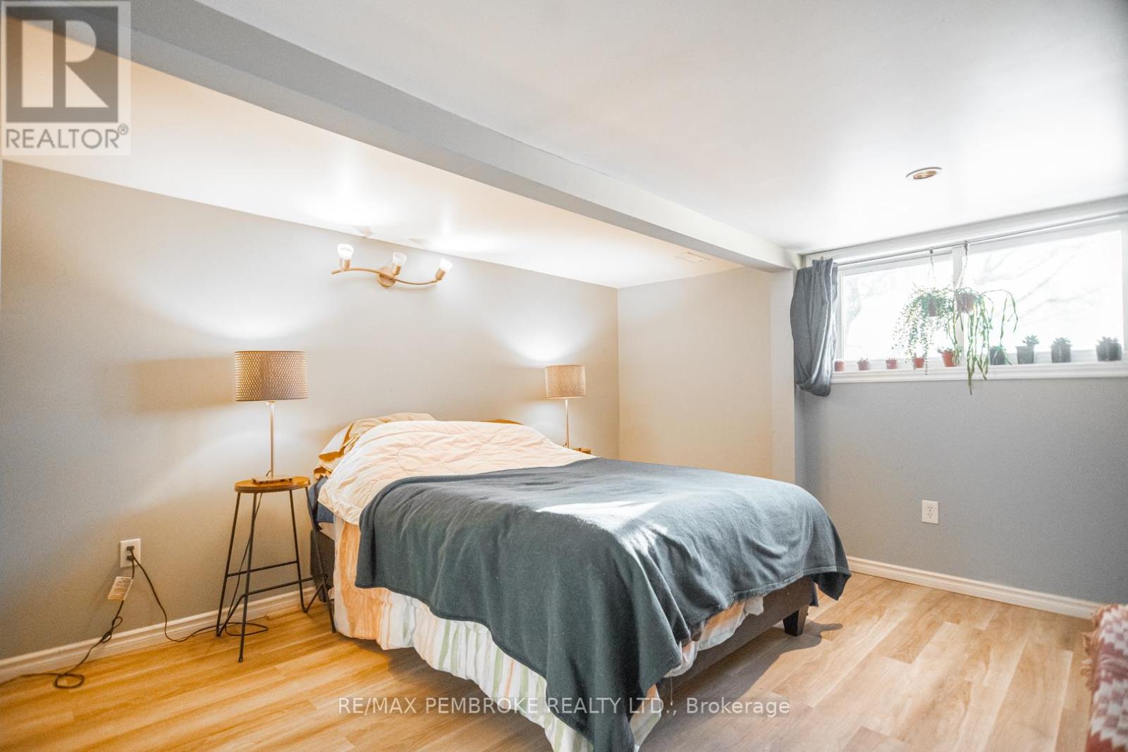 561 Hamilton Street W, Laurentian Valley, Ontario  K8A 6N9 - Photo 15 - X12761508