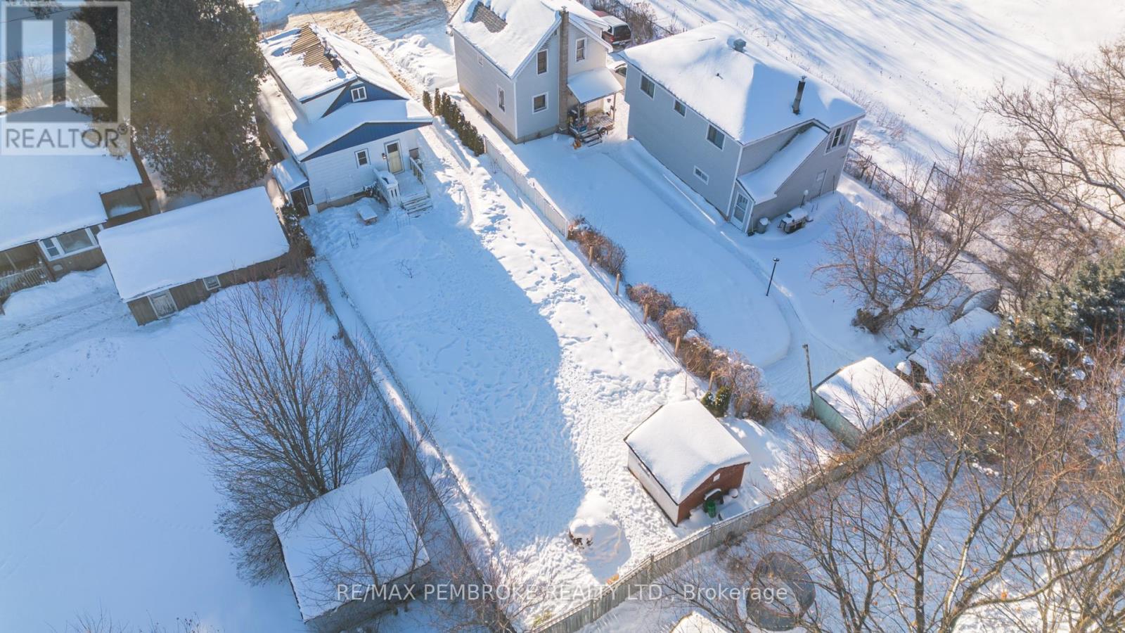 561 Hamilton Street W, Laurentian Valley, Ontario  K8A 6N9 - Photo 26 - X12761508