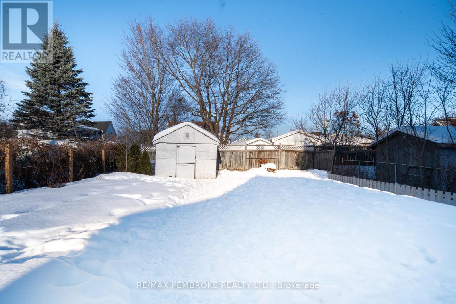 561 Hamilton Street W, Laurentian Valley, Ontario  K8A 6N9 - Photo 29 - X12761508