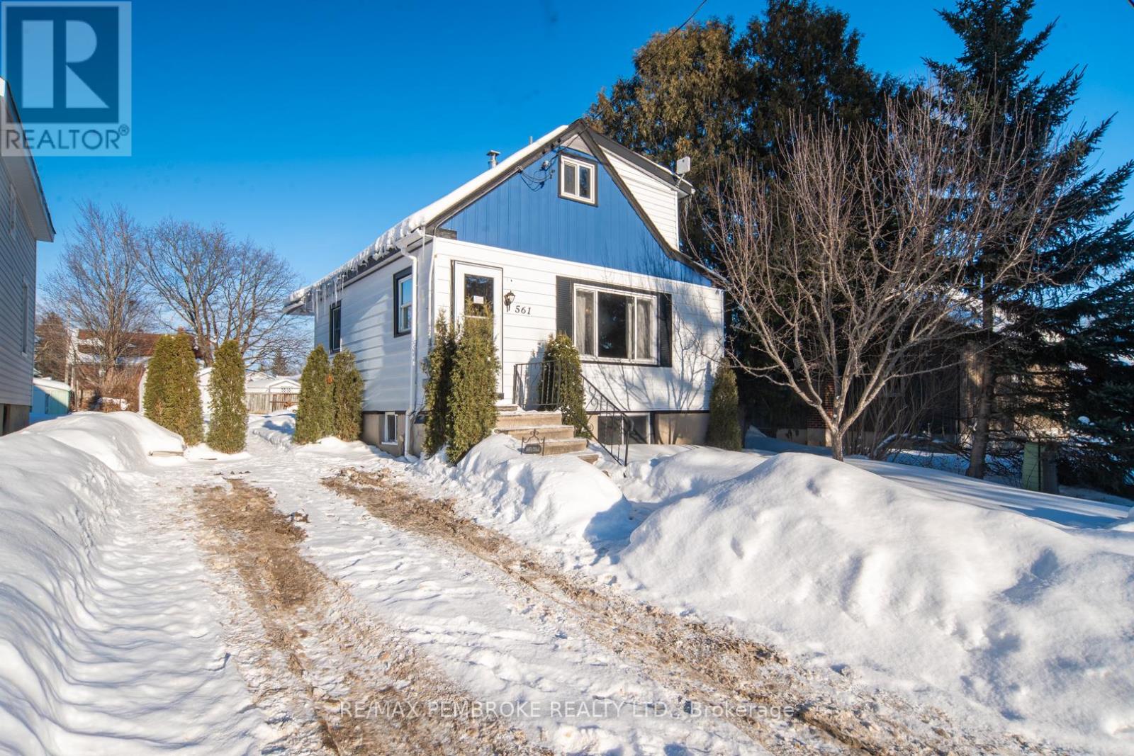 561 Hamilton Street W, Laurentian Valley, Ontario  K8A 6N9 - Photo 34 - X12761508