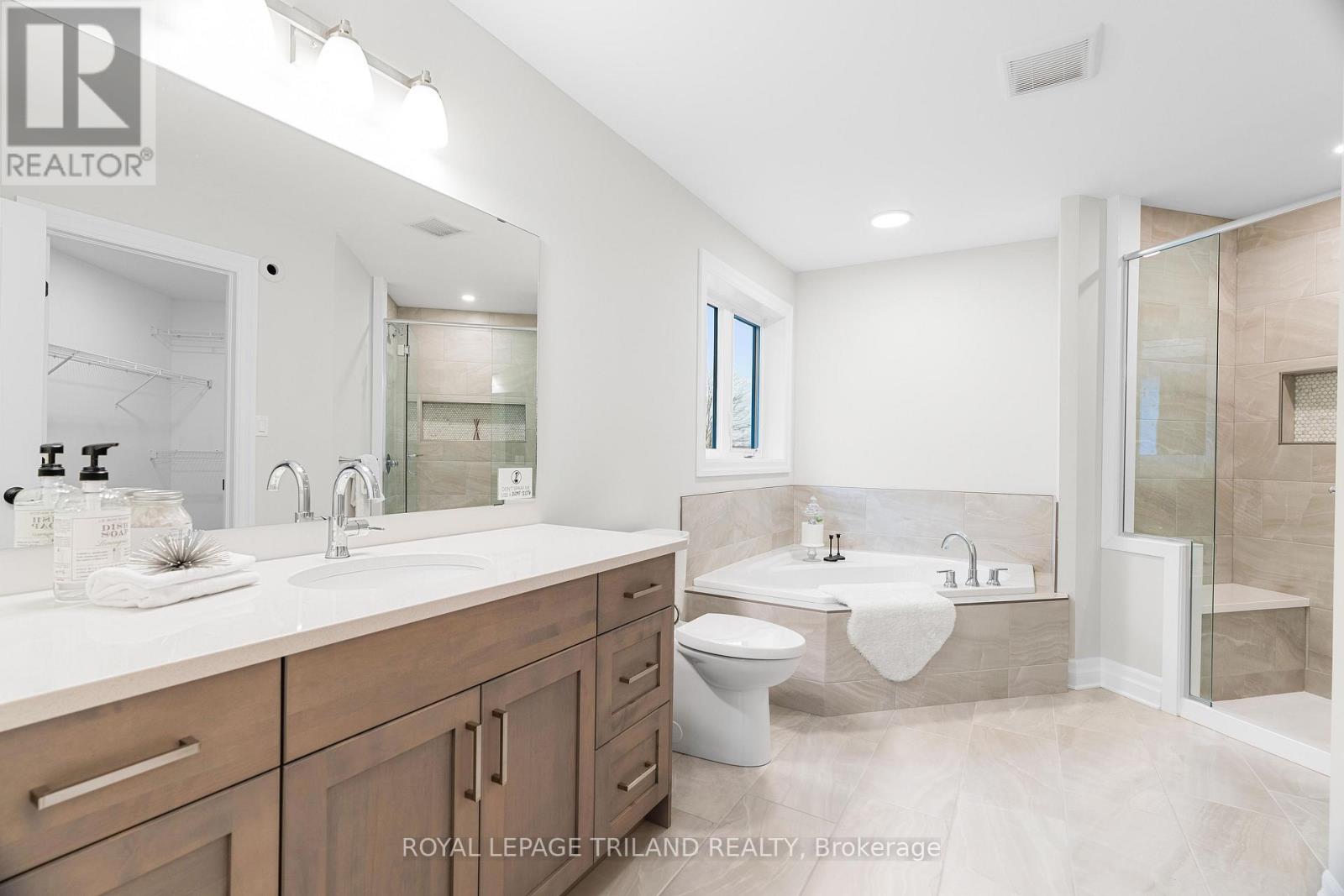 79 Hickory Lane, St. Thomas, Ontario  N5R 6K8 - Photo 9 - X12761394