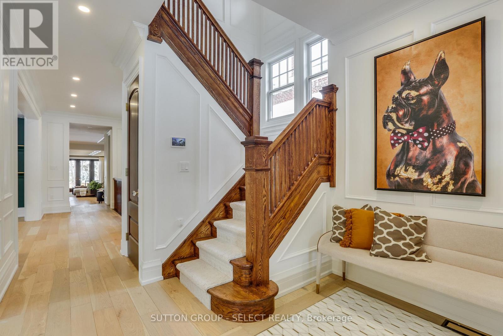 Photo 3 of 49 for 562 Dufferin Avenue