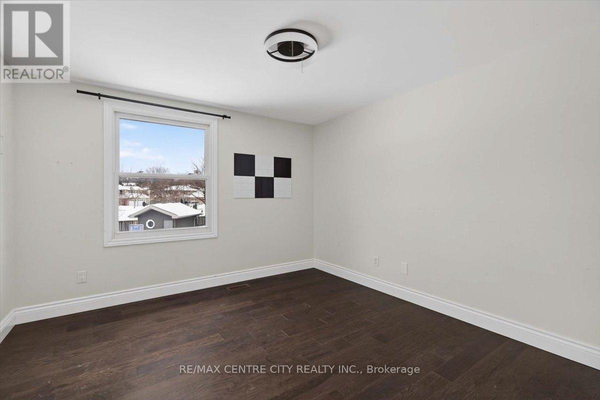 45 Chaucer Road, London South, Ontario  N6K 1V4 - Photo 25 - X12761752