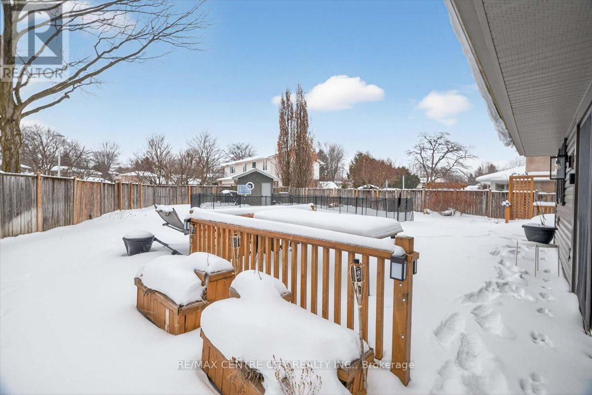 45 Chaucer Road, London South, Ontario  N6K 1V4 - Photo 37 - X12761752