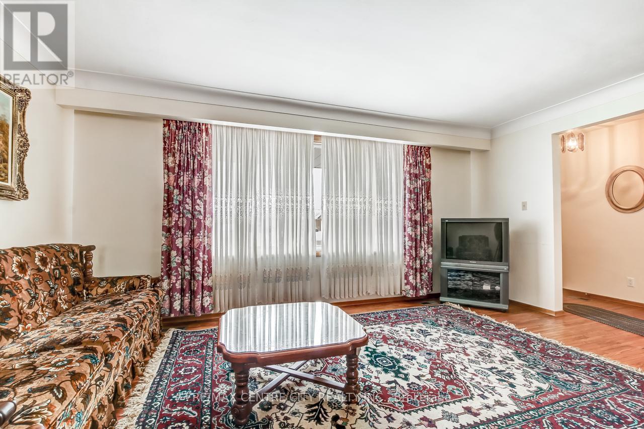 18 Porter Place, St. Thomas, Ontario  N5R 5L5 - Photo 5 - X12761768