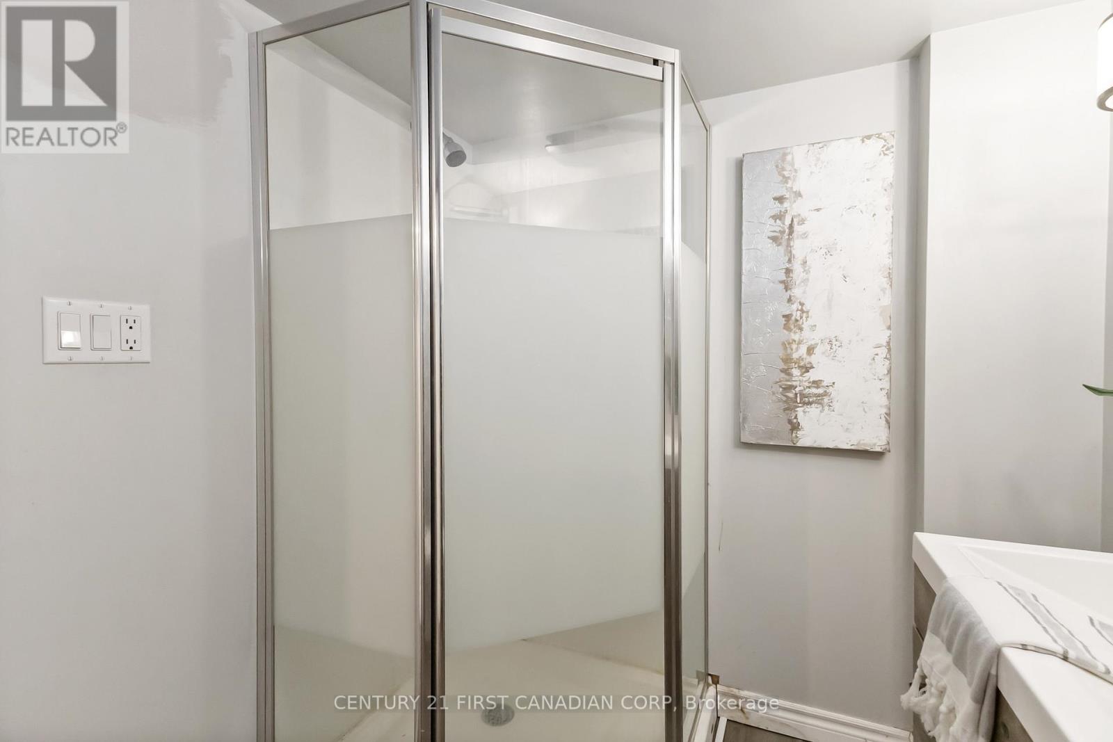 23 Mitchell Street, St. Thomas, Ontario  N5R 2T6 - Photo 31 - X12761772