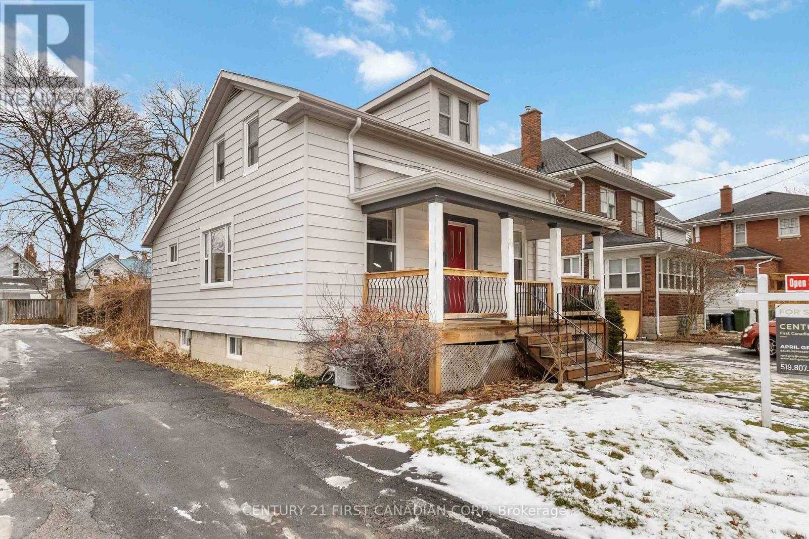 23 Mitchell Street, St. Thomas, Ontario  N5R 2T6 - Photo 4 - X12761772