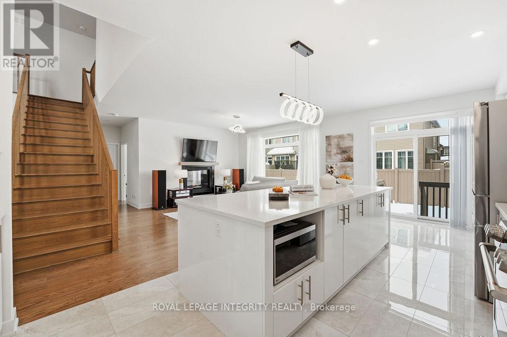 207 Osterley Way, Ottawa, Ontario  K2S 2N6 - Photo 23 - X12761462