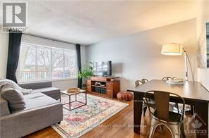 841 Balsam Drive, Ottawa, Ontario  K1E 1B8 - Photo 3 - X12761580