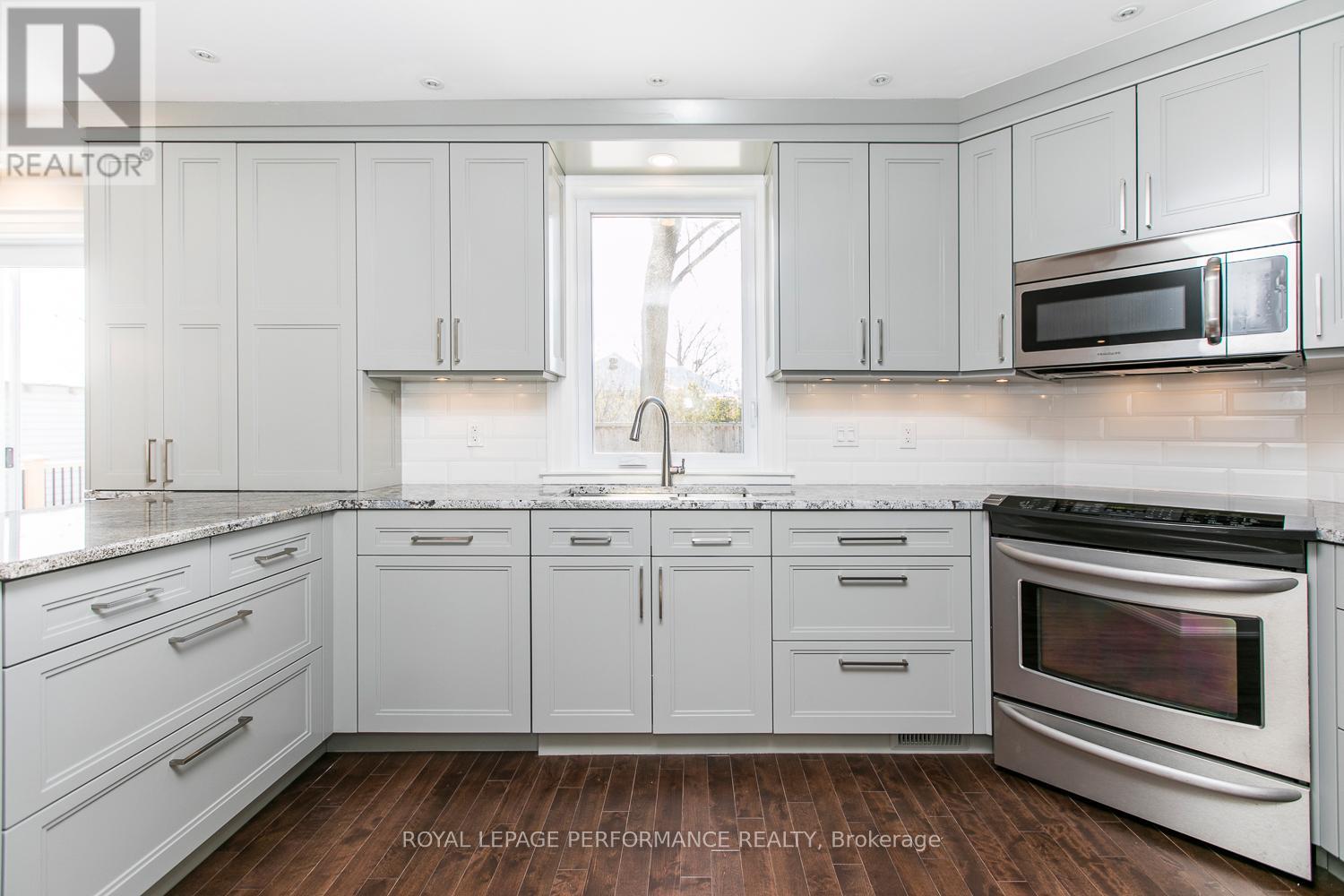 22 Wolff Street, Ottawa, Ontario  K1K 1K7 - Photo 12 - X12761742