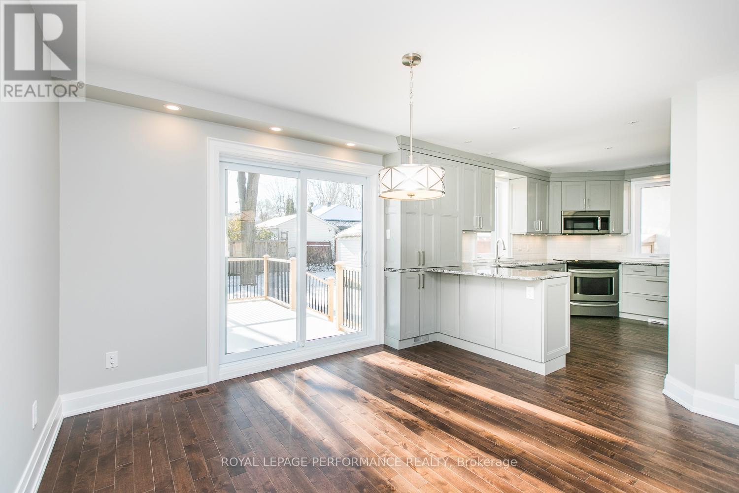 22 Wolff Street, Ottawa, Ontario  K1K 1K7 - Photo 6 - X12761742